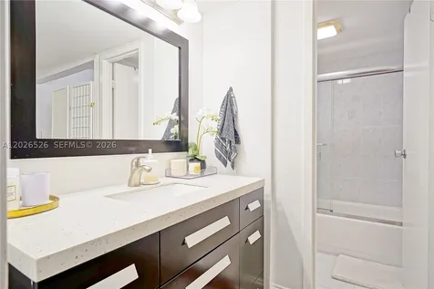 3625 N Country Club Drive Aventura FL 33180