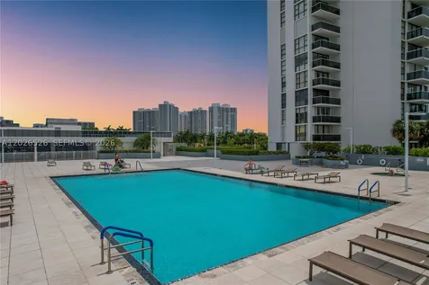 3625 N Country Club Drive Aventura FL 33180