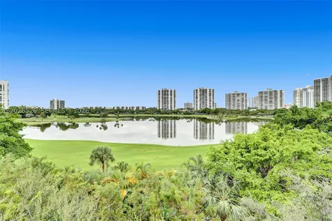 3625 N Country Club Drive Aventura FL 33180