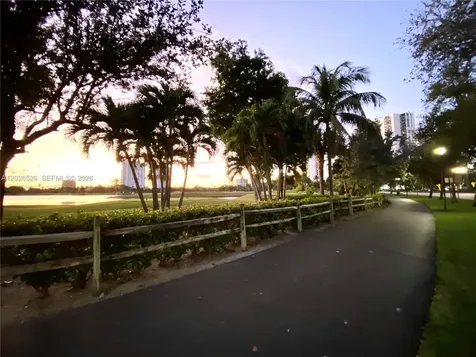 3625 N Country Club Drive Aventura FL 33180