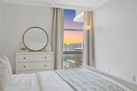 3625 N Country Club Drive Aventura FL 33180