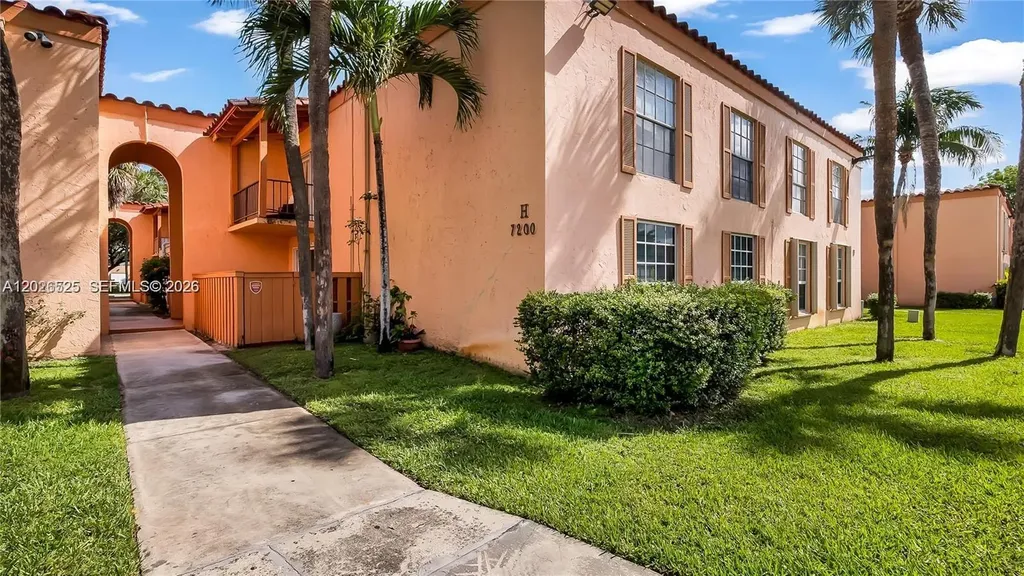 7200 Fairway Drive Miami Lakes FL 33014
