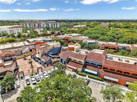 7200 Fairway Drive Miami Lakes FL 33014