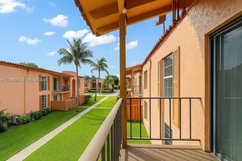 7200 Fairway Drive Miami Lakes FL 33014