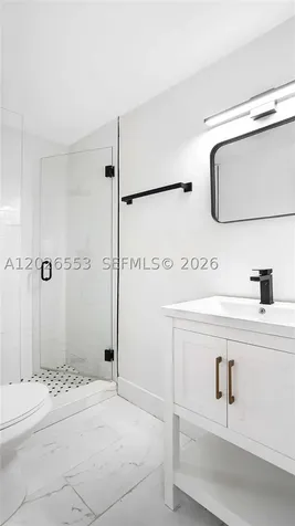 815 W 39 Miami Beach FL 33140