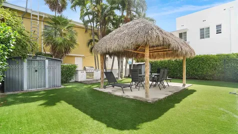 815 W 39 Miami Beach FL 33140