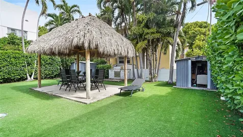 815 W 39 Miami Beach FL 33140