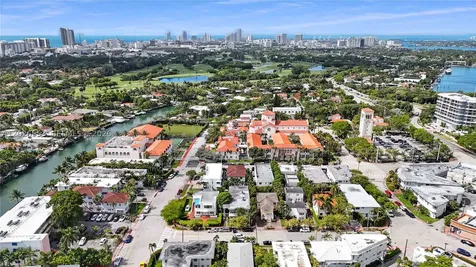 815 W 39 Miami Beach FL 33140