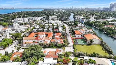 815 W 39 Miami Beach FL 33140