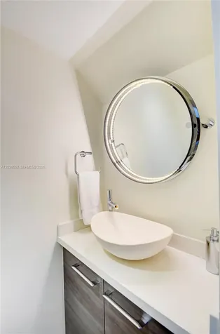 5445 Collins Avenue Miami Beach FL 33140