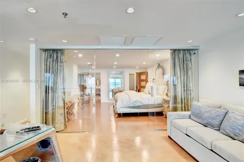 5445 Collins Avenue Miami Beach FL 33140