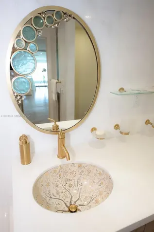 5445 Collins Avenue Miami Beach FL 33140