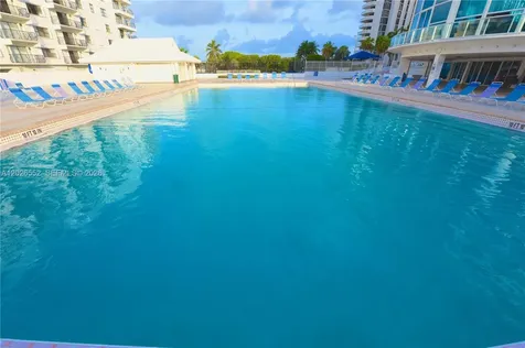 5445 Collins Avenue Miami Beach FL 33140