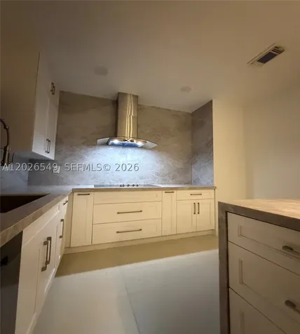 14407 SW 158th Path Miami FL 33196