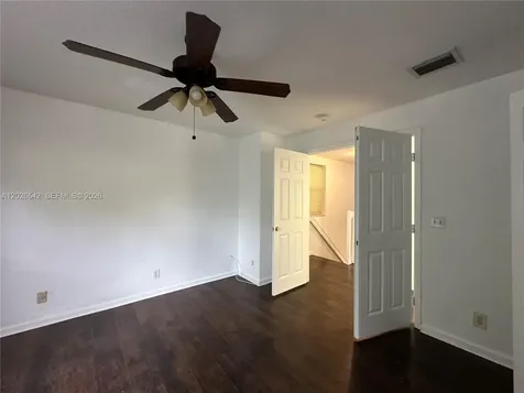 824 Summit Lake West Palm Beach FL 33406