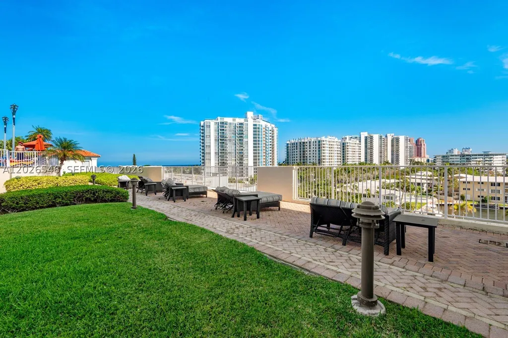 3020 NE 32nd Avenue Fort Lauderdale FL 33308