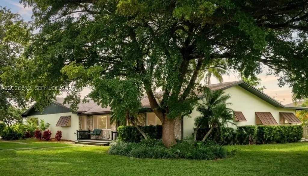 19505 SW 272nd Street Homestead FL 33031