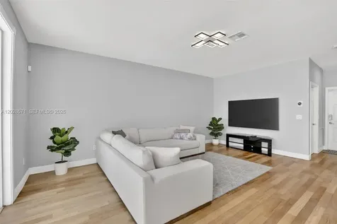 15782 NW 10th Street Pembroke Pines FL 33028