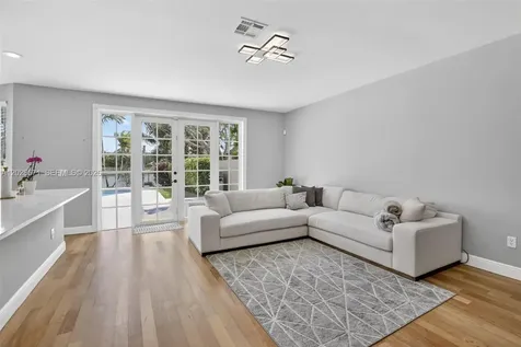 15782 NW 10th Street Pembroke Pines FL 33028