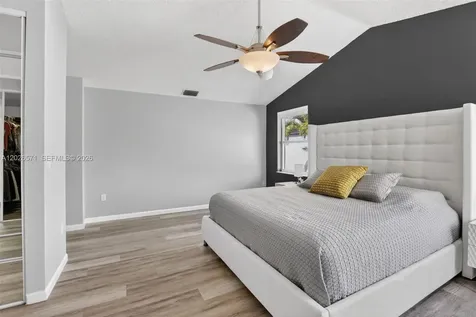 15782 NW 10th Street Pembroke Pines FL 33028
