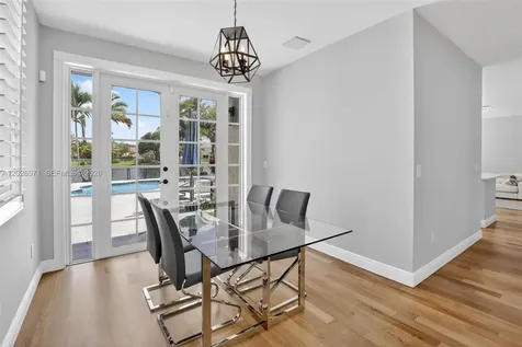 15782 NW 10th Street Pembroke Pines FL 33028