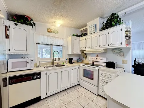 8227 Cinnamon Lane Port St. Lucie FL 34952