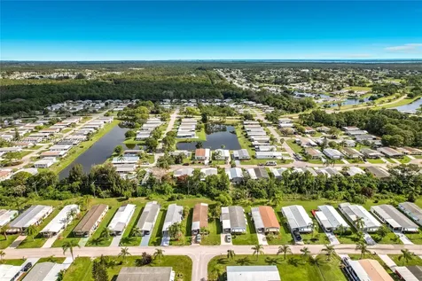 8227 Cinnamon Lane Port St. Lucie FL 34952
