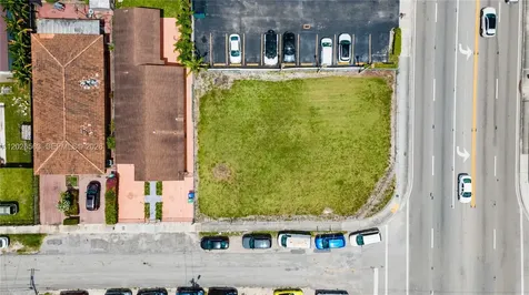 5895 W Flagler Street Miami FL 33144