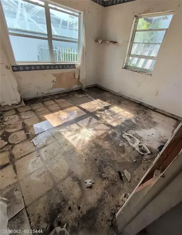 820 Curtiss Drive Opa-Locka FL 33054