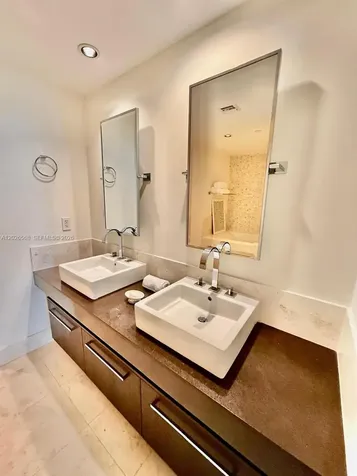 17121 Collins Avenue Sunny Isles Beach FL 33160