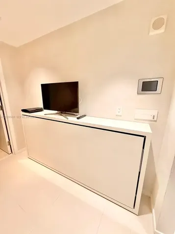17121 Collins Avenue Sunny Isles Beach FL 33160