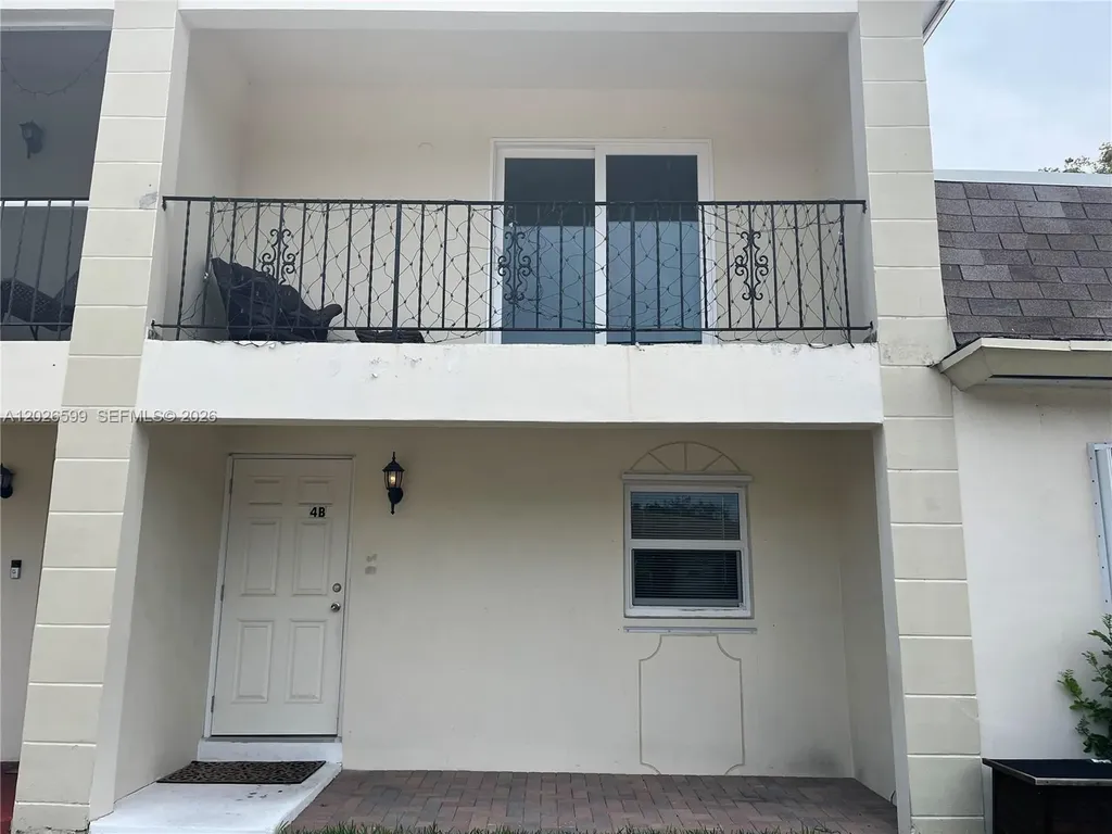 2466 Taylor Street Hollywood FL 33020