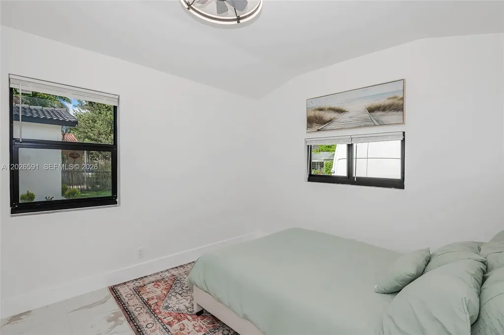 537 S 29th Court Hollywood FL 33020