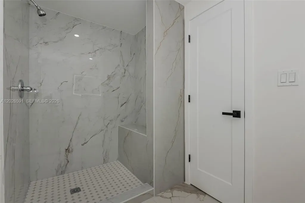 537 S 29th Court Hollywood FL 33020