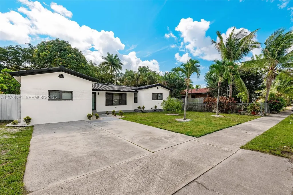 537 S 29th Court Hollywood FL 33020