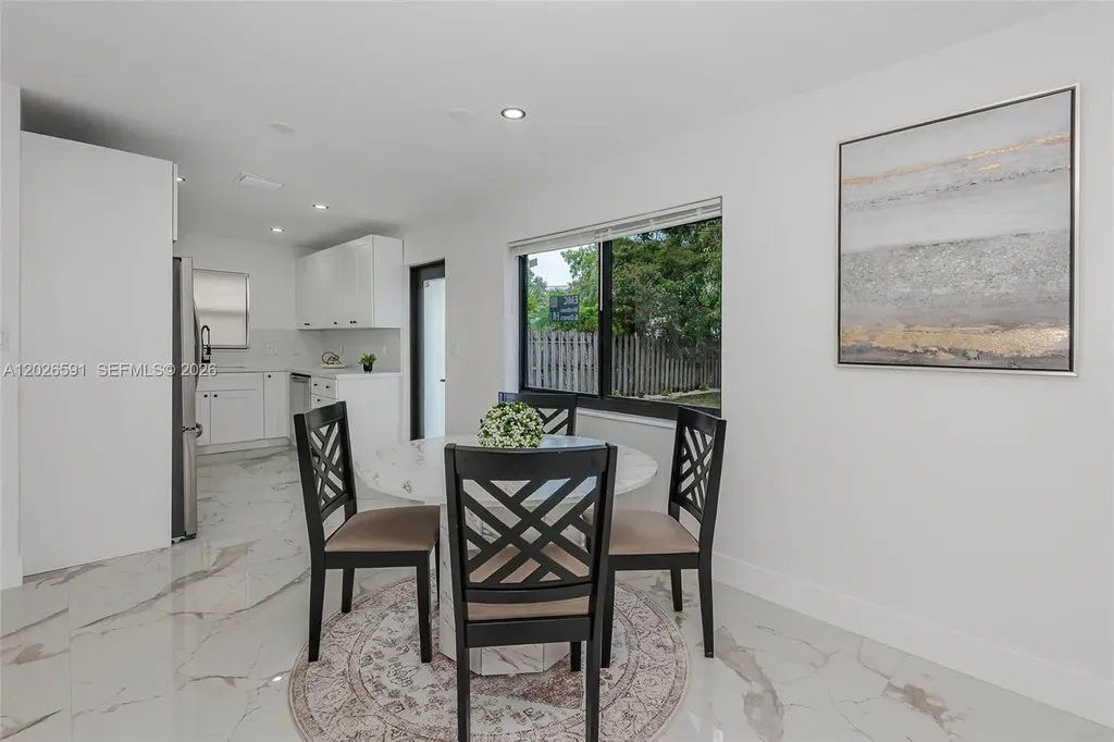 537 S 29th Court Hollywood FL 33020