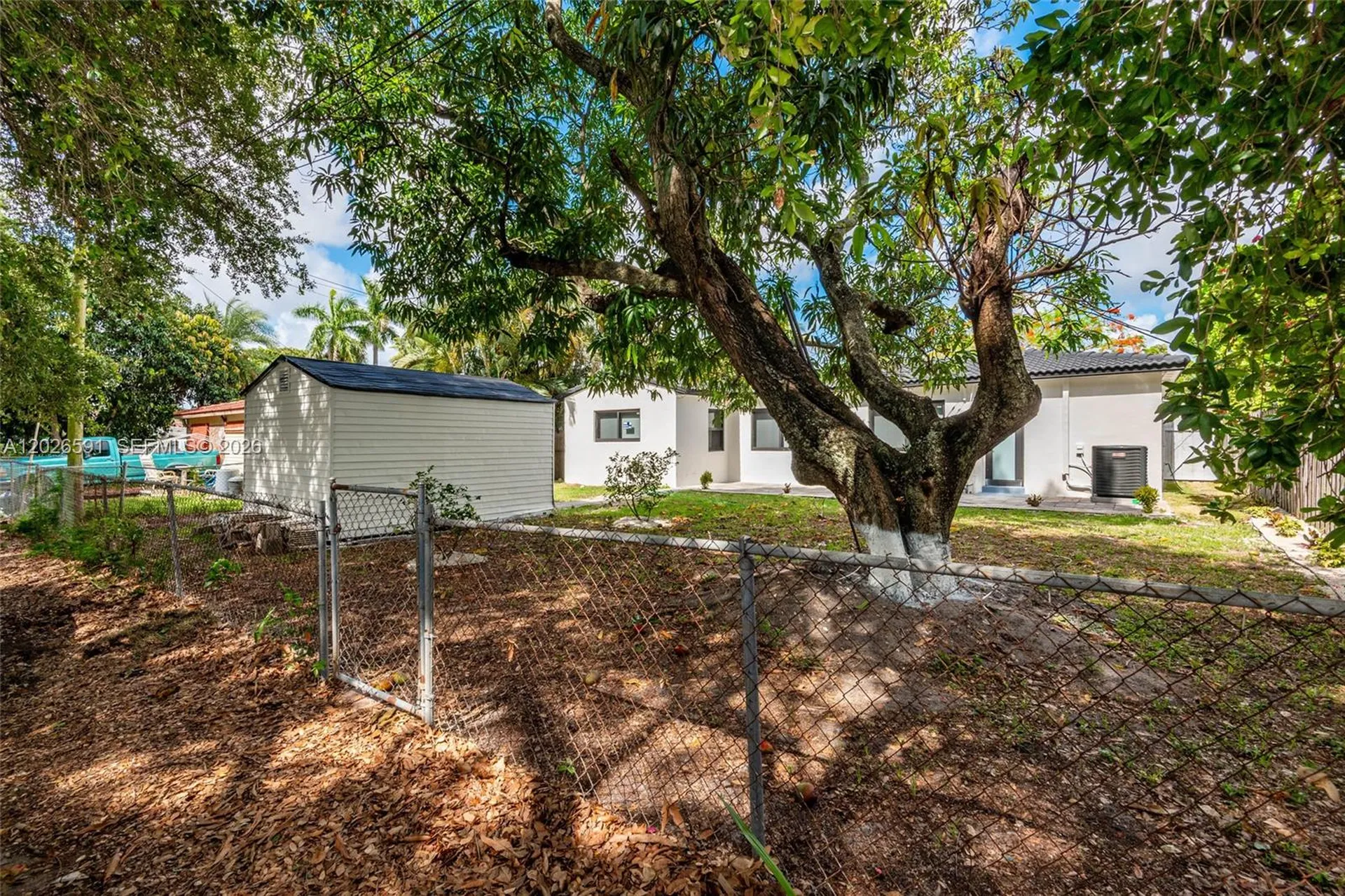 537 S 29th Court Hollywood FL 33020