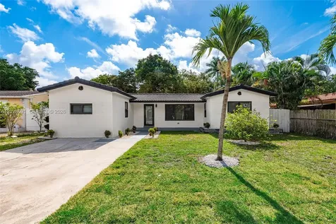 537 S 29th Court Hollywood FL 33020
