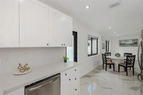 537 S 29th Court Hollywood FL 33020