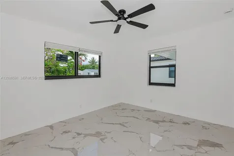 537 S 29th Court Hollywood FL 33020