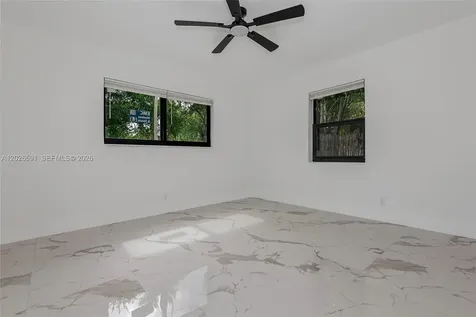 537 S 29th Court Hollywood FL 33020