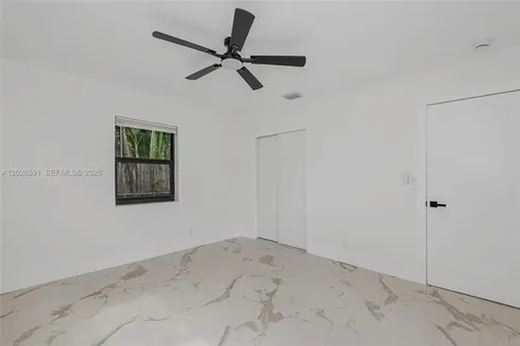 537 S 29th Court Hollywood FL 33020