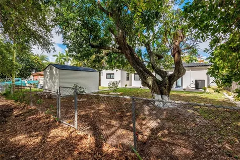 537 S 29th Court Hollywood FL 33020