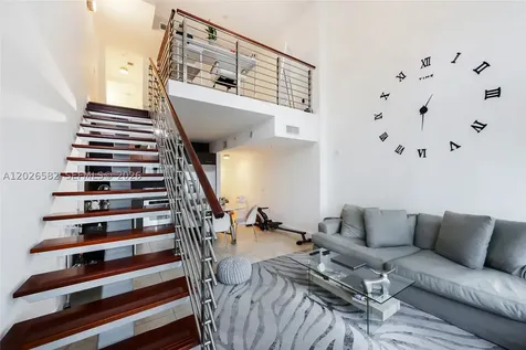 41 SE 5th Street Miami FL 33131