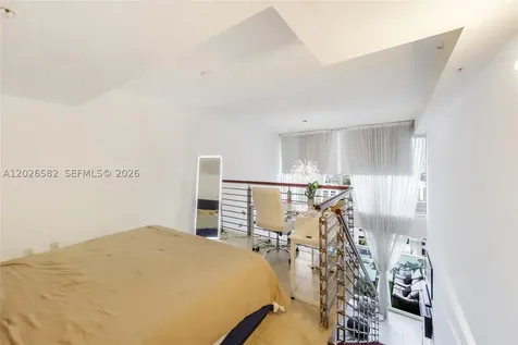 41 SE 5th Street Miami FL 33131