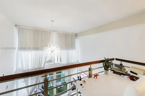41 SE 5th Street Miami FL 33131