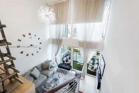 41 SE 5th Street Miami FL 33131