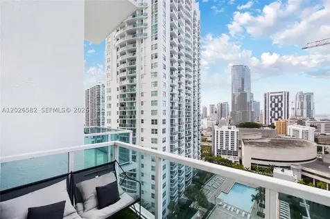 41 SE 5th Street Miami FL 33131