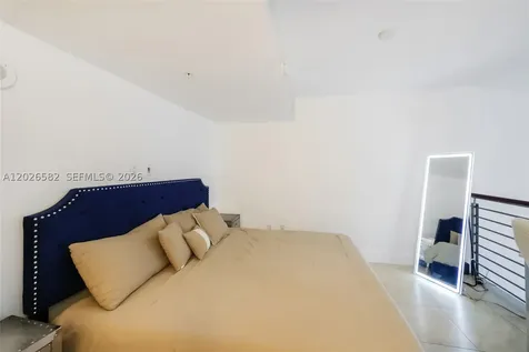 41 SE 5th Street Miami FL 33131