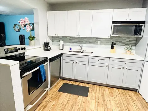 1011 NW 7th Avenue Miami FL 33136